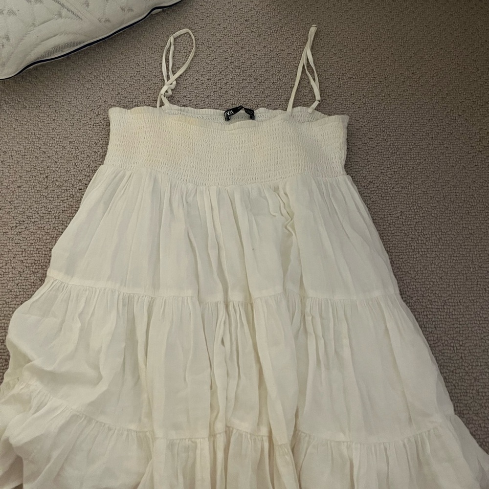 White petite Zara dress